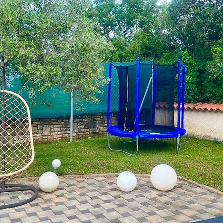 Villa Sunshine Pula Bagian luar foto