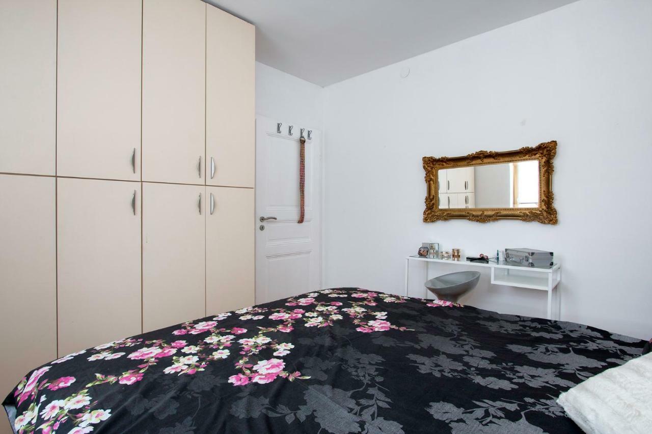 Villa Sunshine Pula Bagian luar foto