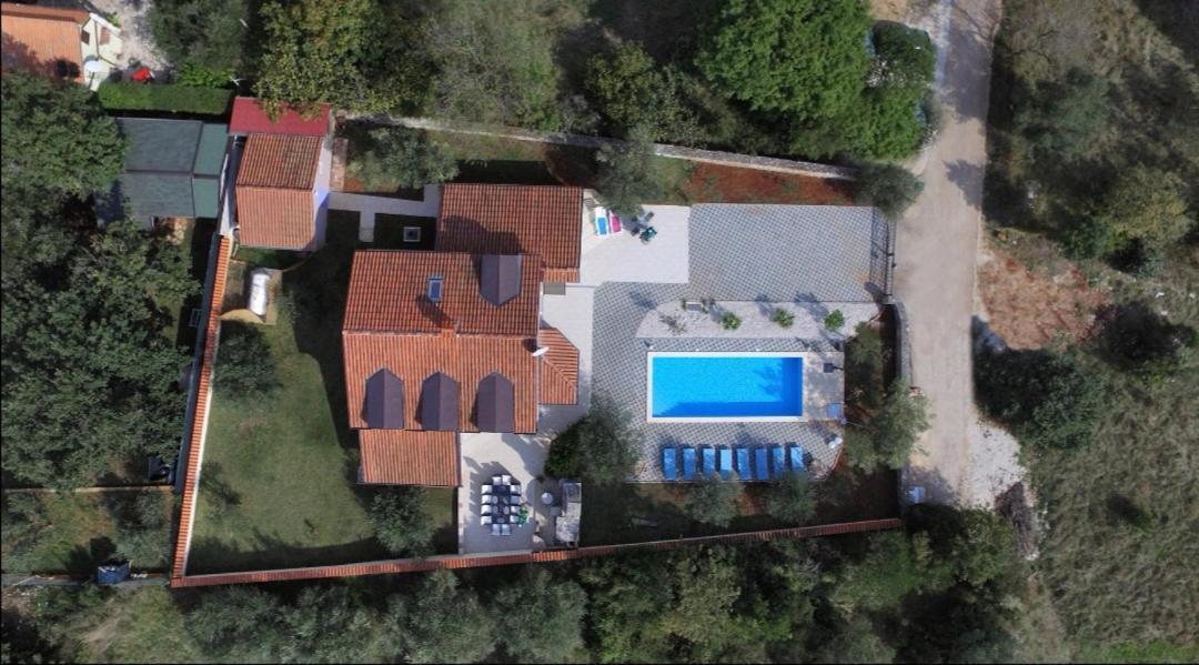 Villa Sunshine Pula Bagian luar foto